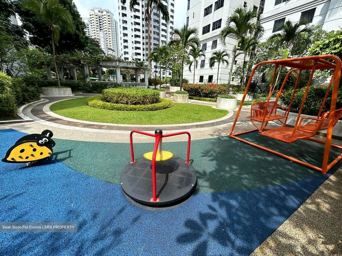 Central Green Condominium (D3), Condominium #450100531